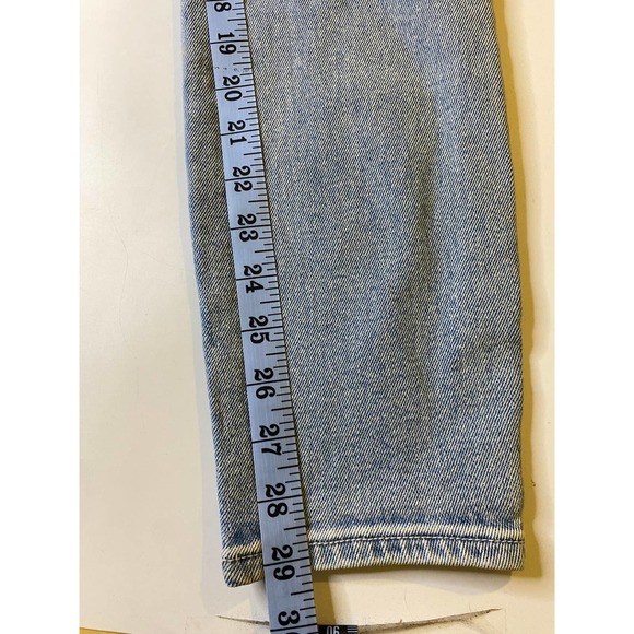 Good American Good Curve Jeans Light Wash Womens Size 26 - Picture 6 of 7